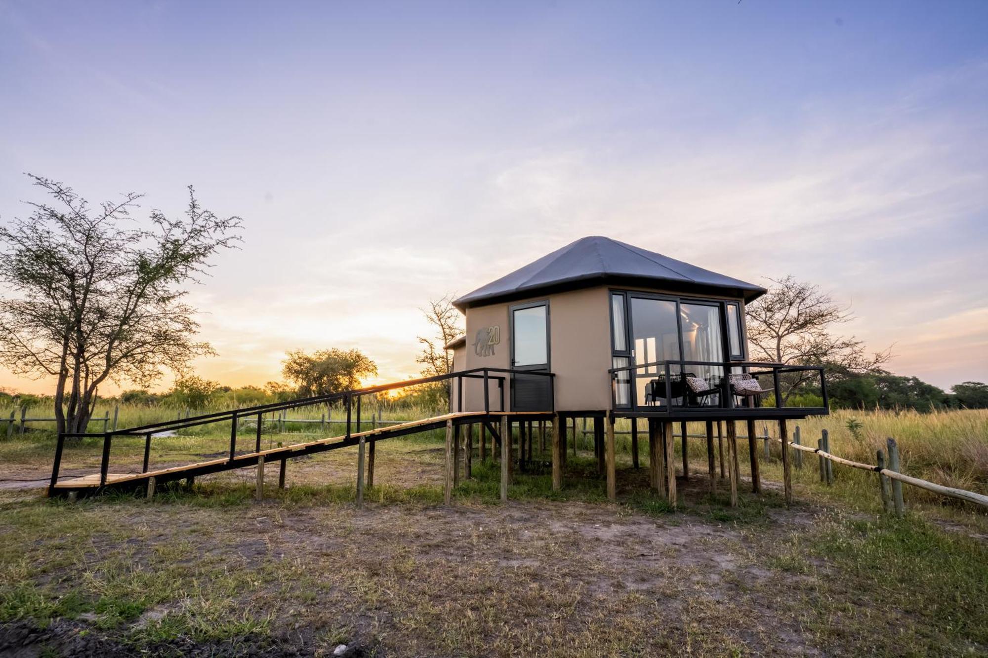 Chobe River Camp Ngoma ภายนอก รูปภาพ